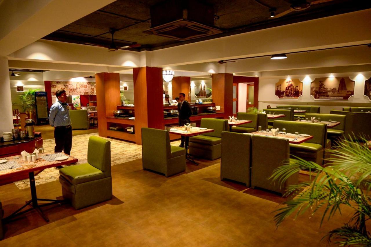 Maya'S Kings Kourt Mysore Exterior foto